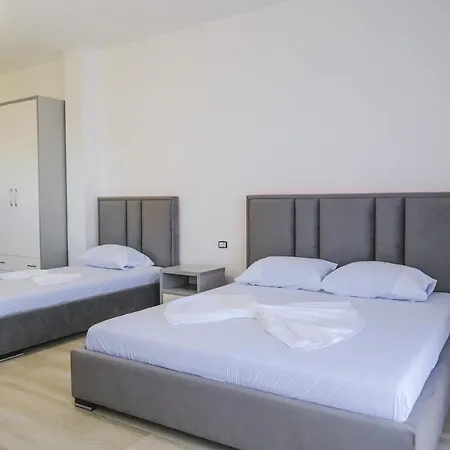 Vila Juli 2 ボルシュ