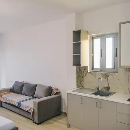 Vila Juli 2 Borş